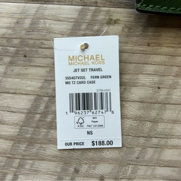 NWT Michael Kors Jet Set Travel Green Card Holder Multi - Picture 5 of 6